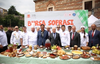 Bursa mutfağı, tarihi meydanda vitrine çıktı